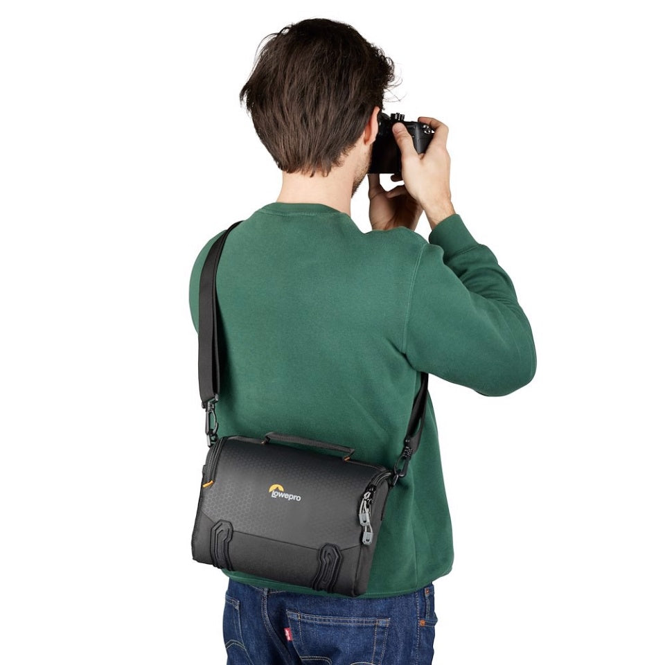 Bolso Lowepro Adventura SH 140 III (Negro)