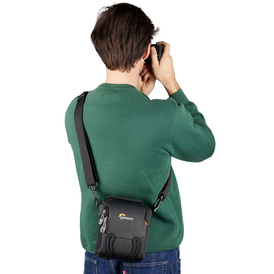 Bolso Lowepro Adventura SH 120 III (Negro)