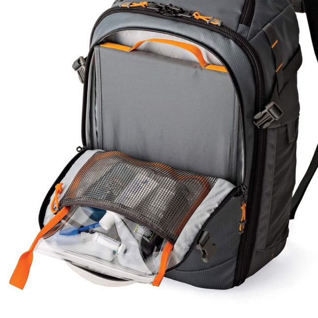 Mochila Lowepro HighLine 300 AW de 22 L (Gris)